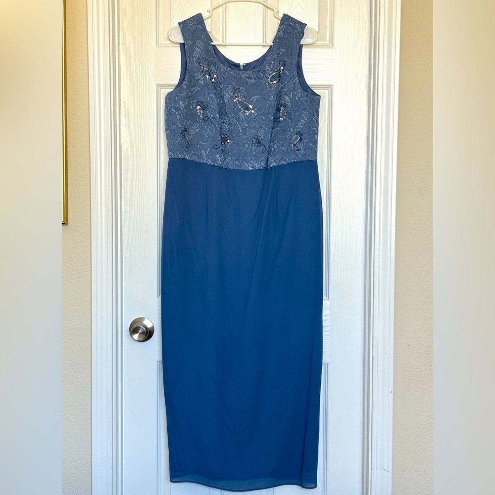 R&M Richard’s blue sequin lace evening formal dress, sz 14P mother of the bride